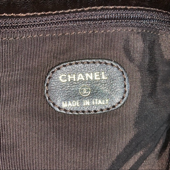 authentic CHANEL metalic copper calfskin crossbody bag $2800 - Picture 8 of 14